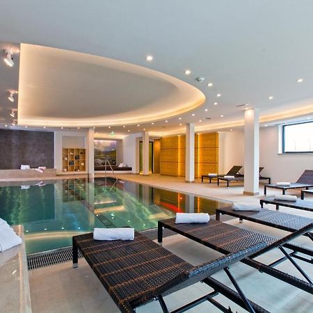 Hotel Lukas Фис Экстерьер фото