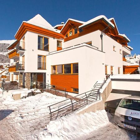 Hotel Lukas Фис Экстерьер фото