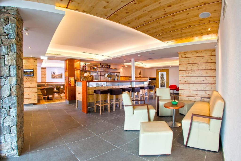 Hotel Lukas Фис Экстерьер фото